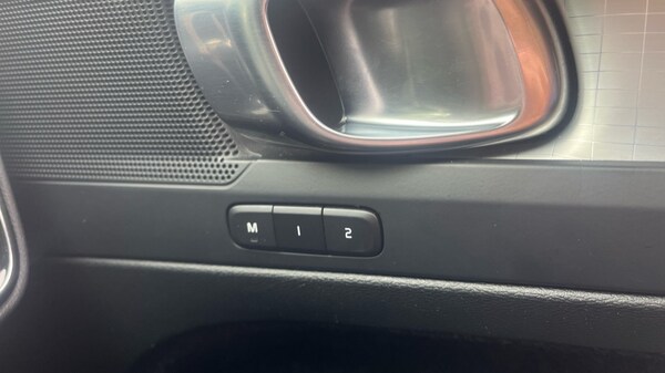 Used Volvo XC40 2023 for sale - 75526696: Photo 19