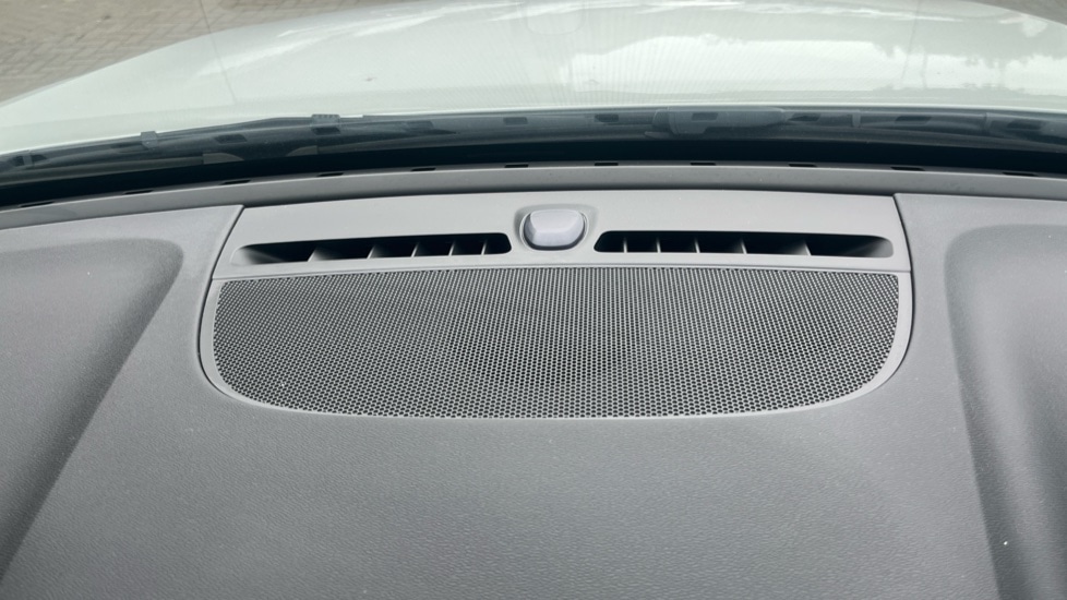 Used Volvo XC40 2023 for sale - 76609640: Photo 30