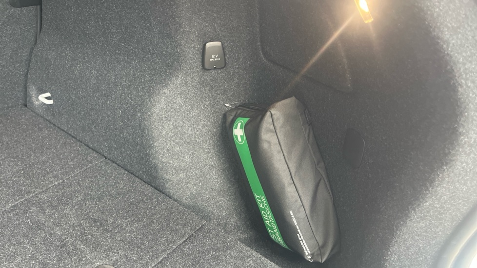 Used Volvo XC40 2023 for sale - 76609640: Photo 36