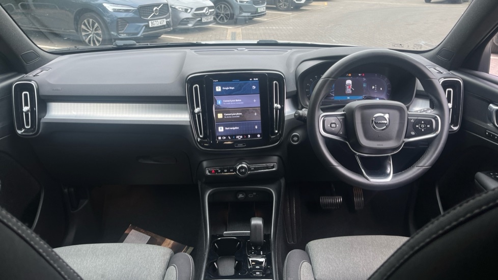 Used Volvo XC40 2023 for sale - 76609640: Photo 5