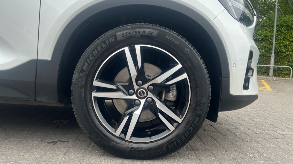 Used Volvo XC40 2023 for sale - 76609640: Photo 9