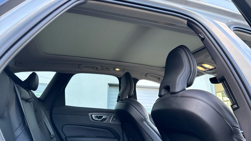 Used Volvo XC60 2025 for sale - 76568114: Photo 25