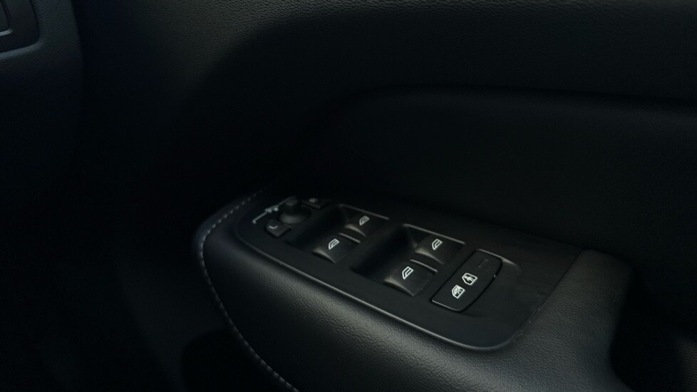 Used Volvo XC60 2025 for sale - 76568114: Photo 52