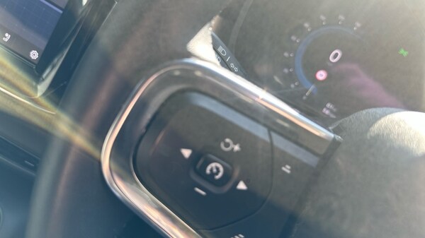 Used Volvo XC40 2023 for sale - 75815395: Photo 19