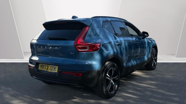 Used Volvo XC40 2023 for sale - 75815395: Photo 2