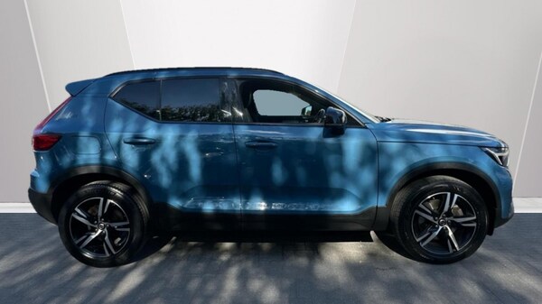 Used Volvo XC40 2023 for sale - 75815395: Photo 3