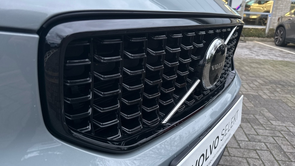 Used Volvo XC40 2024 for sale - 77063389: Photo 15