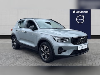 2024 - Plus, B3 Mild hybrid, Petrol, Dark 5-Door