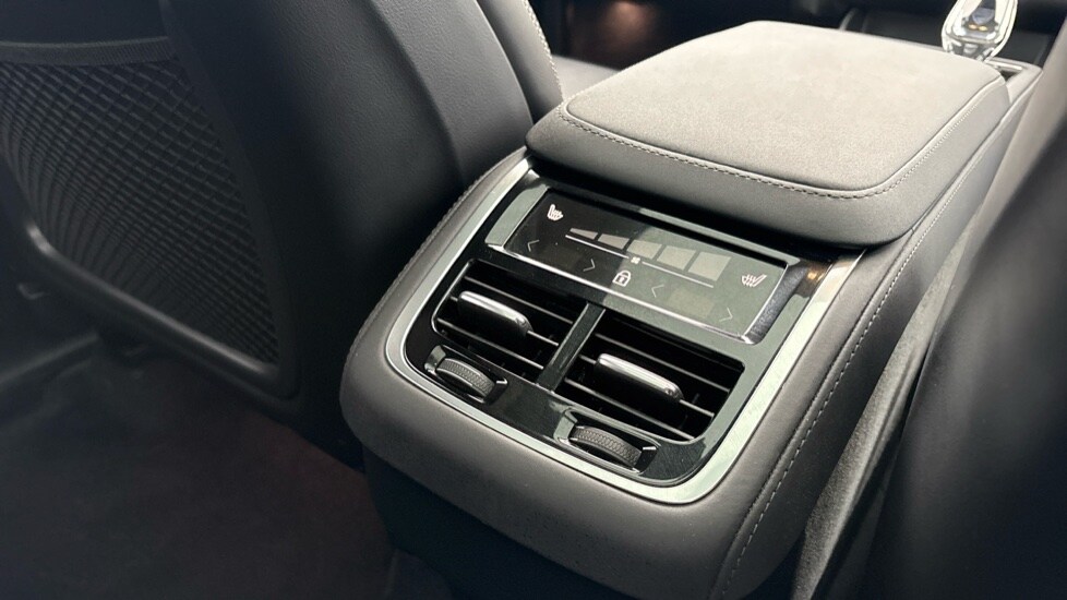 Used Volvo XC90 2025 for sale - 77982982: Photo 15