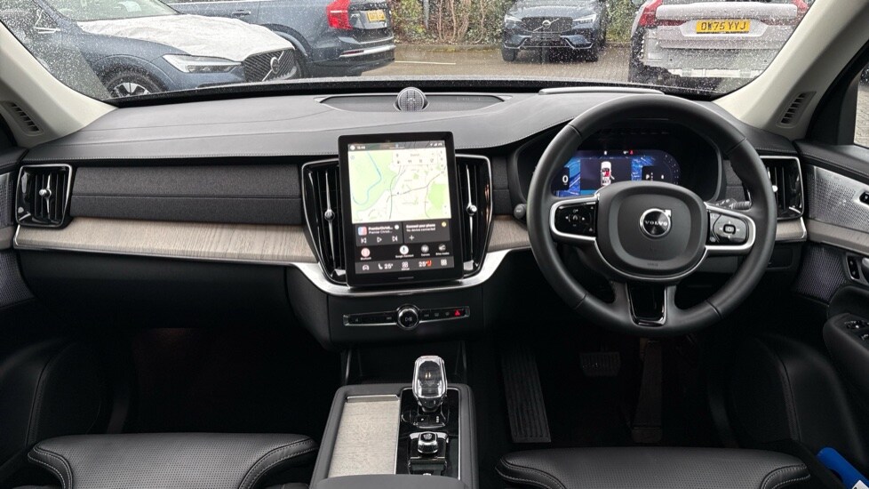 Used Volvo XC90 2025 for sale - 77982982: Photo 5