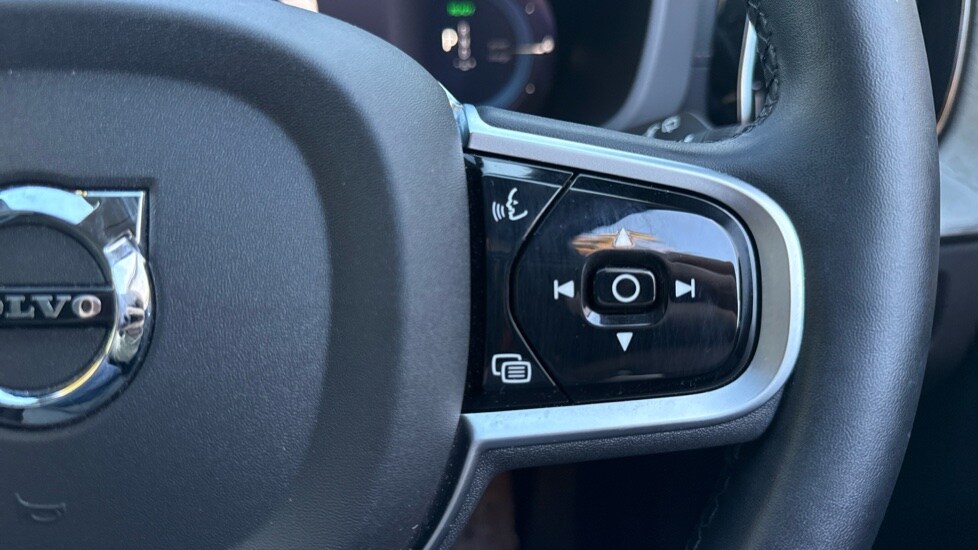 Used Volvo XC60 2025 for sale - 76438099: Photo 19