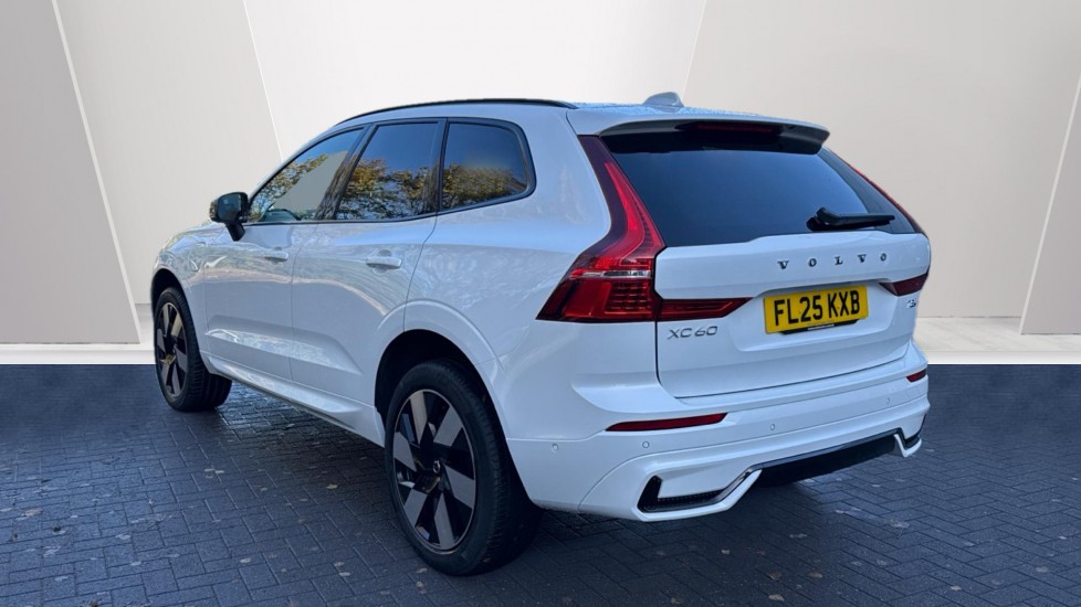Used Volvo XC60 2025 for sale - 76438099: Photo 2