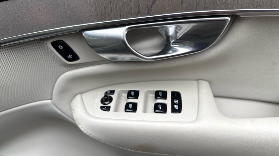 Used Volvo XC90 2022 for sale - 77531996: Photo 33