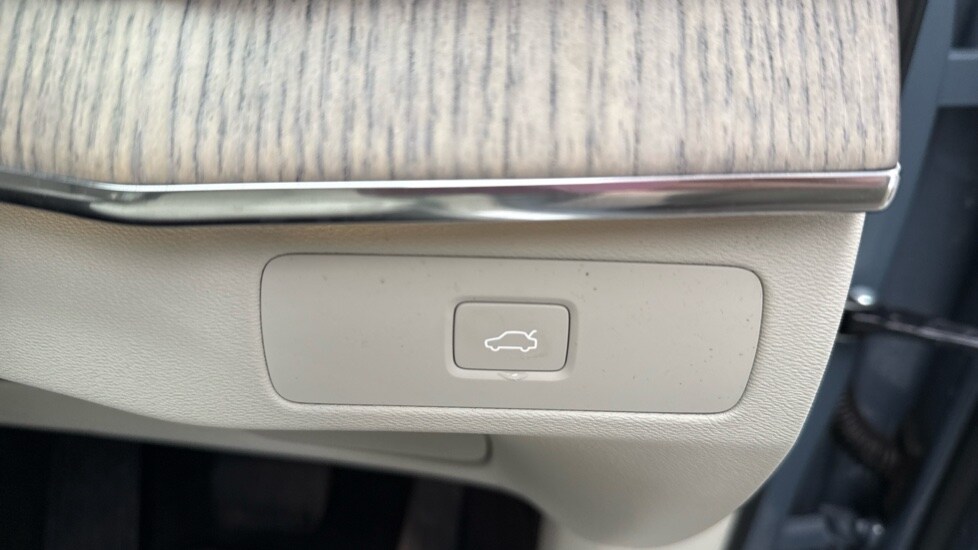 Used Volvo XC90 2022 for sale - 77531996: Photo 35