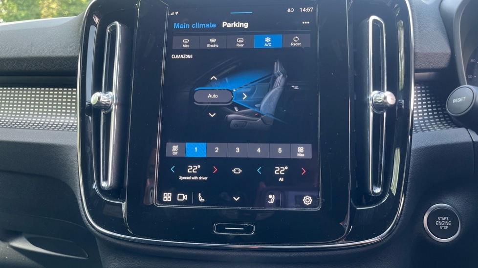 Used Volvo XC40 2024 for sale - 76533847: Photo 31