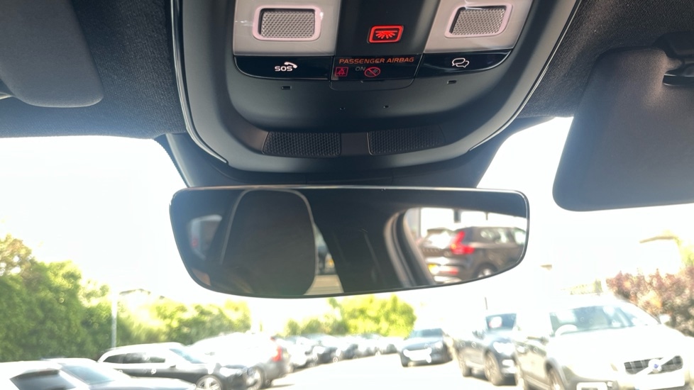 Used Volvo XC40 2024 for sale - 76533847: Photo 35