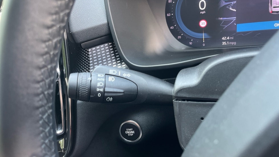 Used Volvo XC40 2024 for sale - 76533847: Photo 39