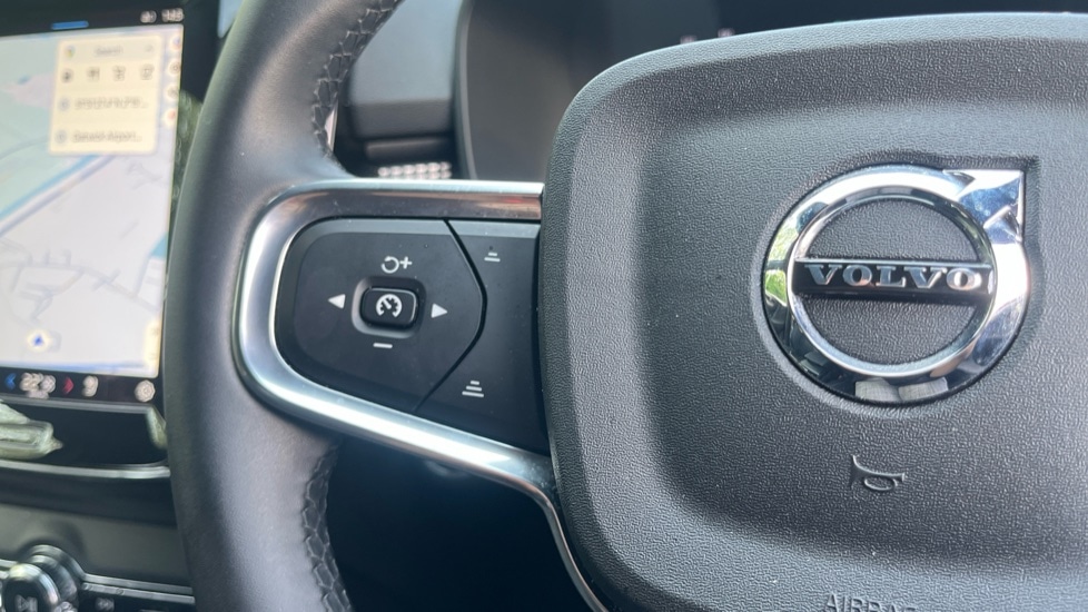 Used Volvo XC40 2024 for sale - 76533847: Photo 42