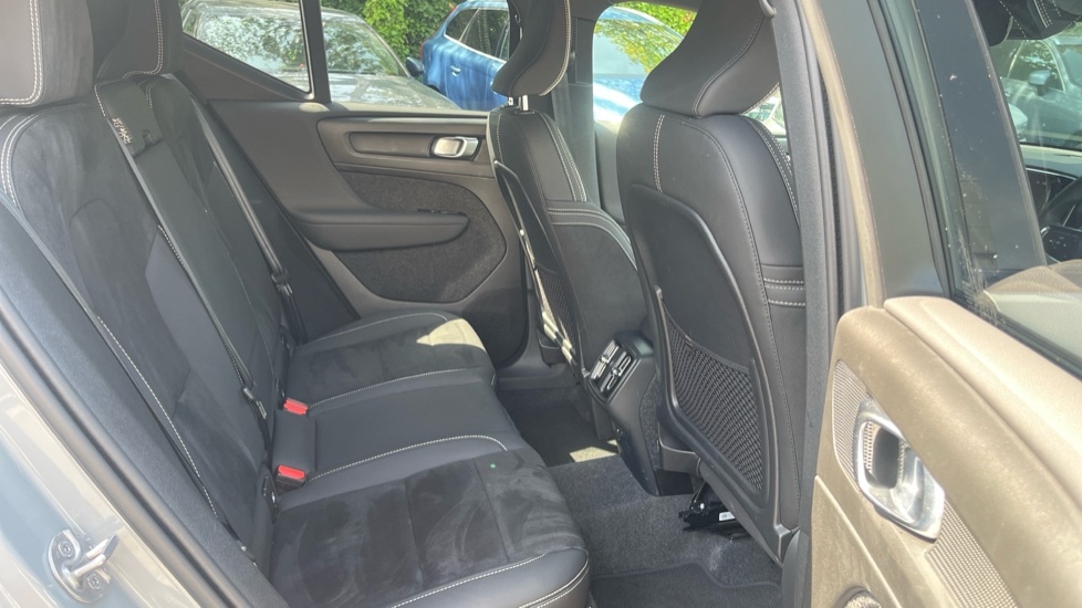 Used Volvo XC40 2024 for sale - 76533847: Photo 6