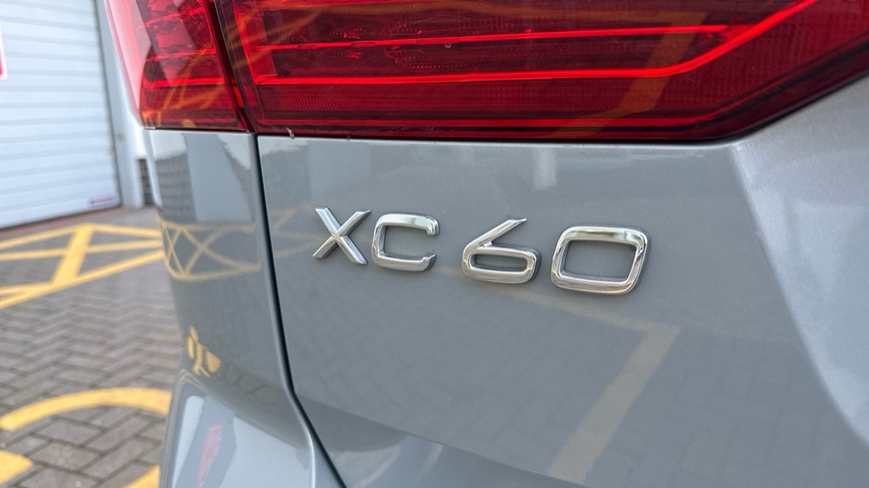 Used Volvo XC60 2024 for sale - 77307459: Photo 18