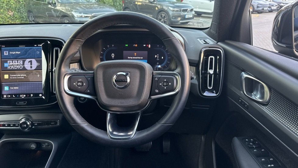 Used Volvo XC40 2023 for sale - 76092158: Photo 10