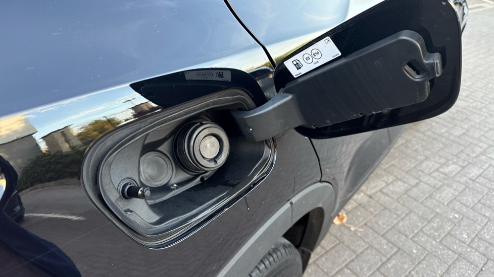 Used Volvo XC40 2023 for sale - 76092158: Photo 23