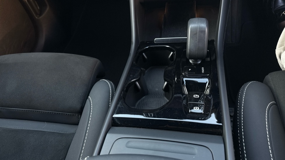 Used Volvo XC40 2023 for sale - 76092158: Photo 39