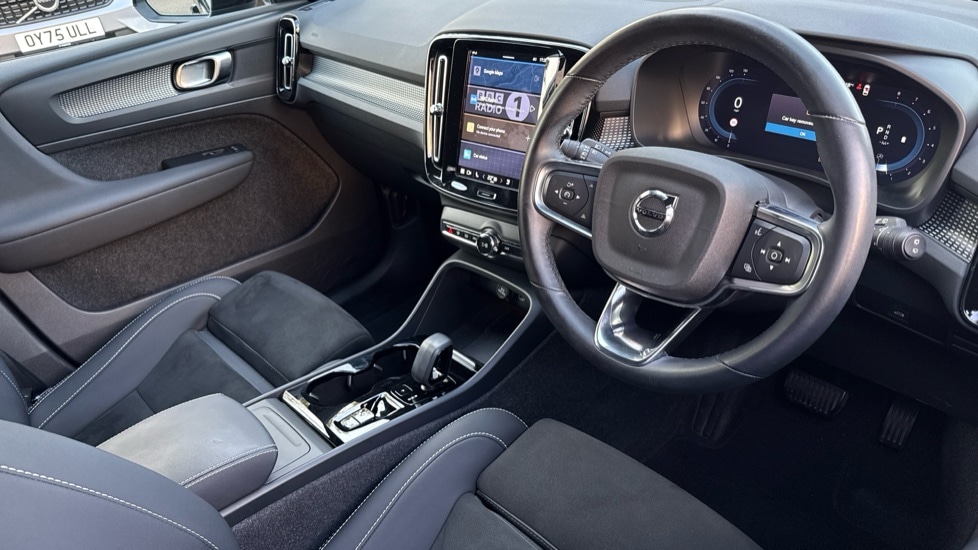 Used Volvo XC40 2023 for sale - 76092158: Photo 4