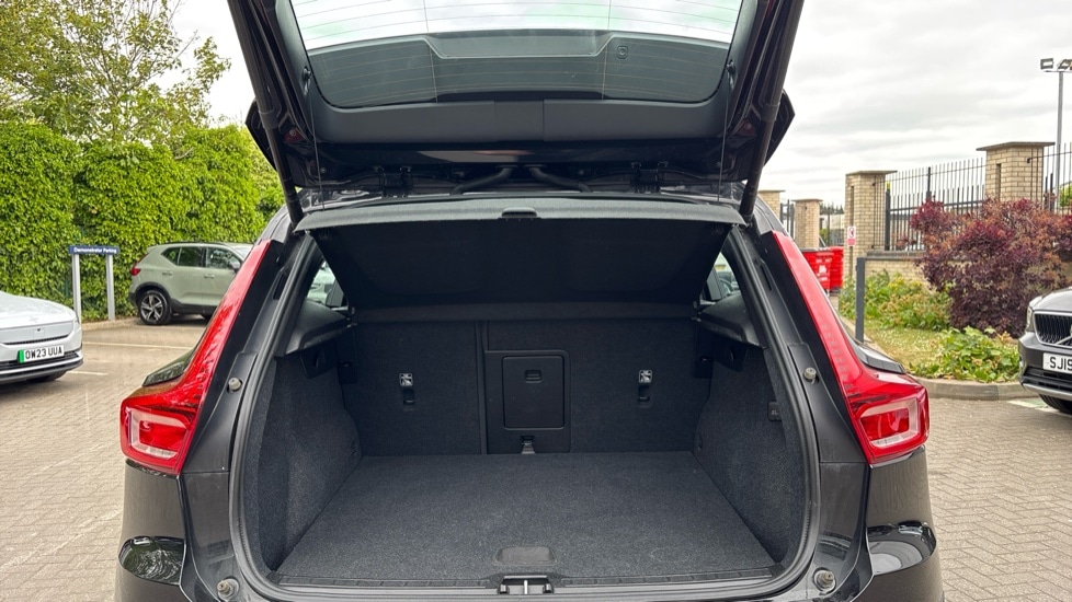 Used Volvo XC40 2023 for sale - 76523506: Photo 13