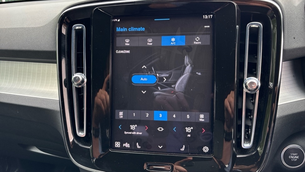 Used Volvo XC40 2023 for sale - 76523506: Photo 16