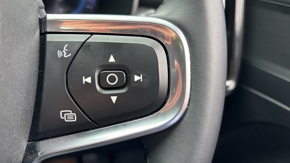 Used Volvo XC40 2023 for sale - 76523506: Photo 19