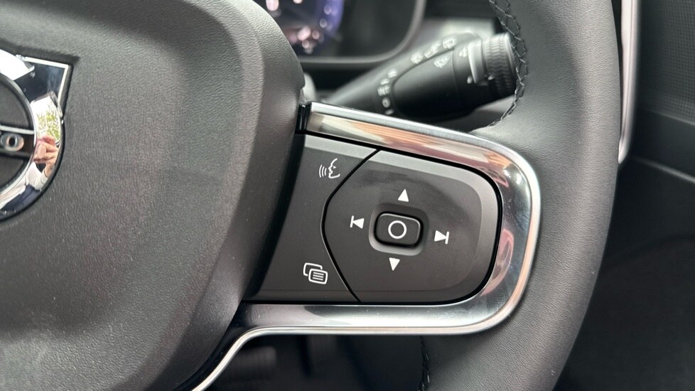 Used Volvo XC40 2025 for sale - 76066949: Photo 17