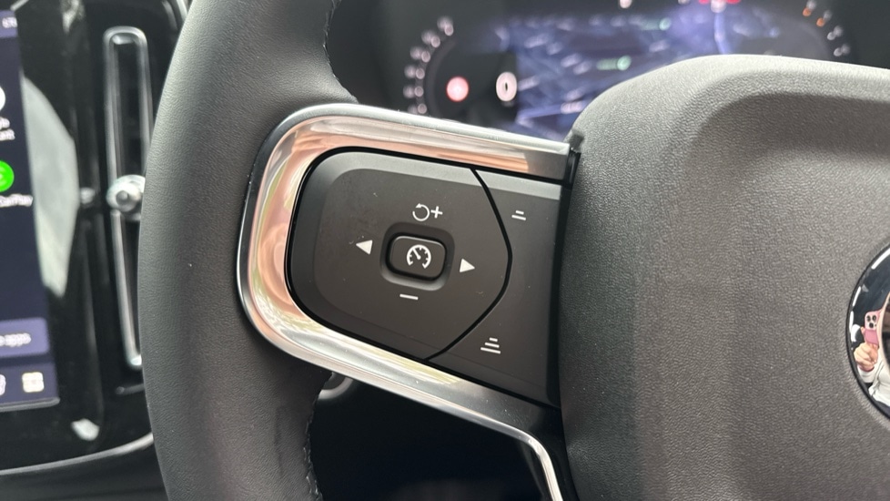 Used Volvo XC40 2025 for sale - 76066949: Photo 18