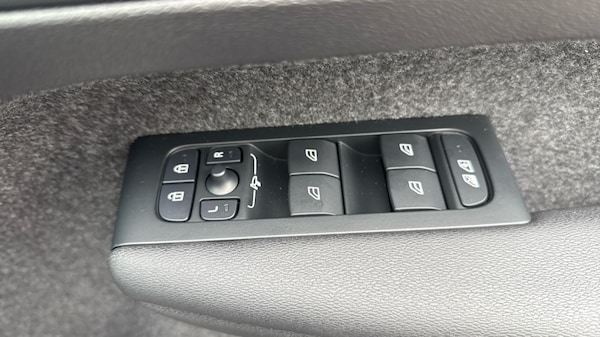 Used Volvo XC40 2025 for sale - 76066949: Photo 20