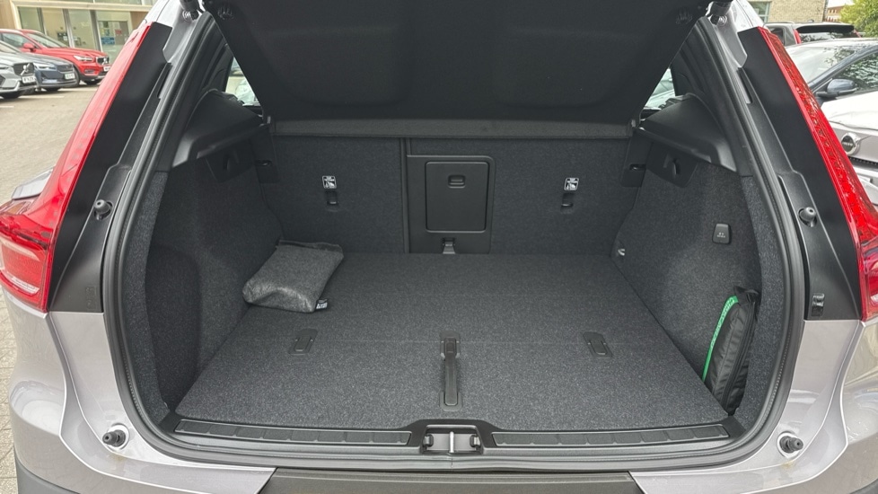 Used Volvo XC40 2025 for sale - 76066949: Photo 22