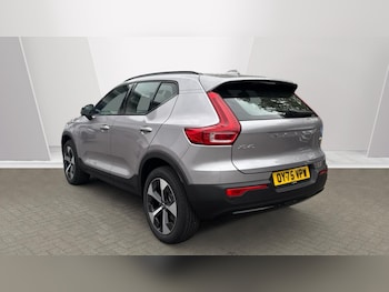 Used Volvo XC40 2025 for sale - 76066949: Photo 2