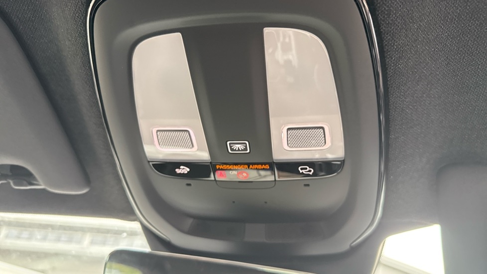 Used Volvo XC40 2025 for sale - 76066949: Photo 32