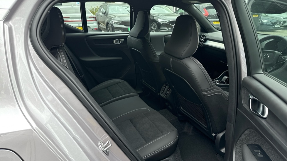 Used Volvo XC40 2025 for sale - 76066949: Photo 6