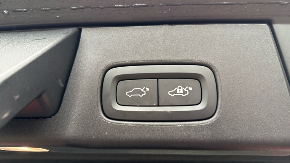 Used Volvo V90 2025 for sale - 76015032: Photo 17