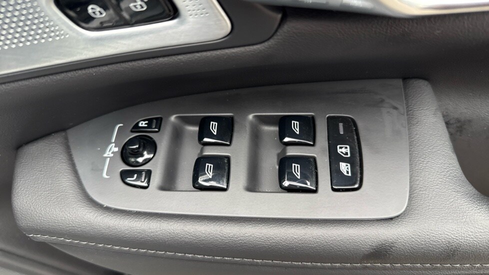 Used Volvo V90 2025 for sale - 76015032: Photo 21