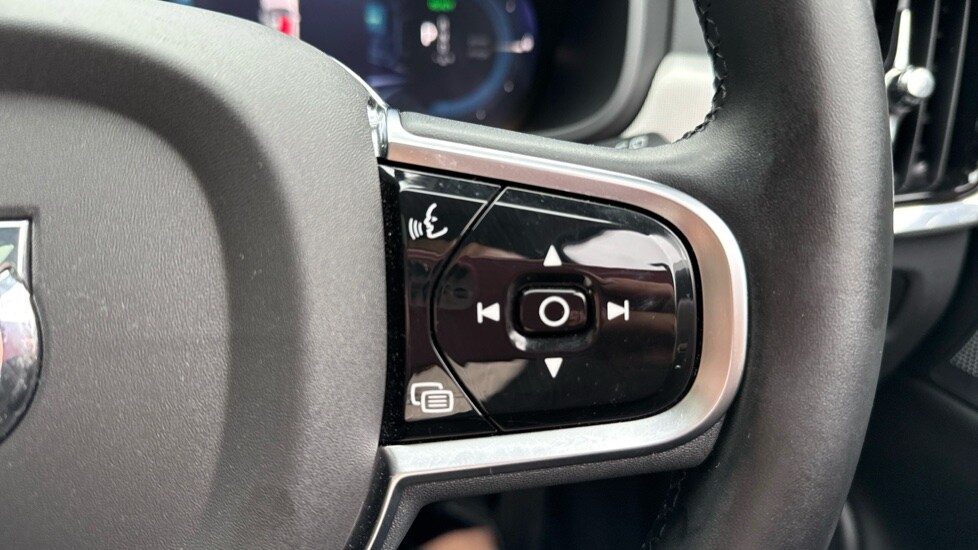 Used Volvo V90 2025 for sale - 76015032: Photo 35