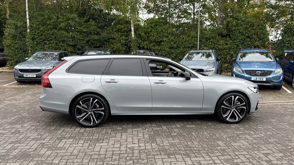 Used Volvo V90 2025 for sale - 76015032: Photo 39