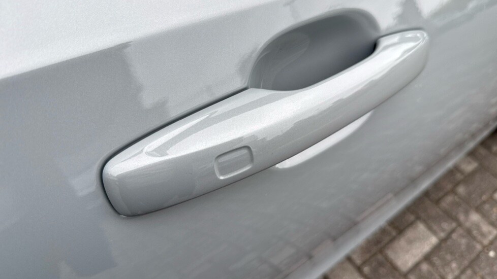 Used Volvo V90 2025 for sale - 76015032: Photo 40