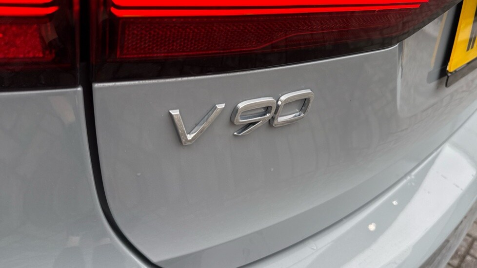 Used Volvo V90 2025 for sale - 76015032: Photo 46