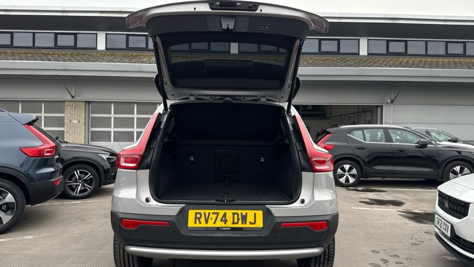 Used Volvo XC40 2025 for sale - 75796827: Photo 13