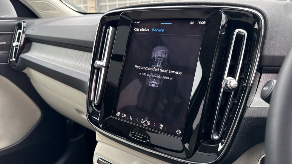 Used Volvo XC40 2025 for sale - 75796827: Photo 14