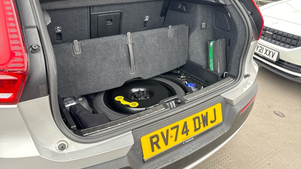 Used Volvo XC40 2025 for sale - 75796827: Photo 15