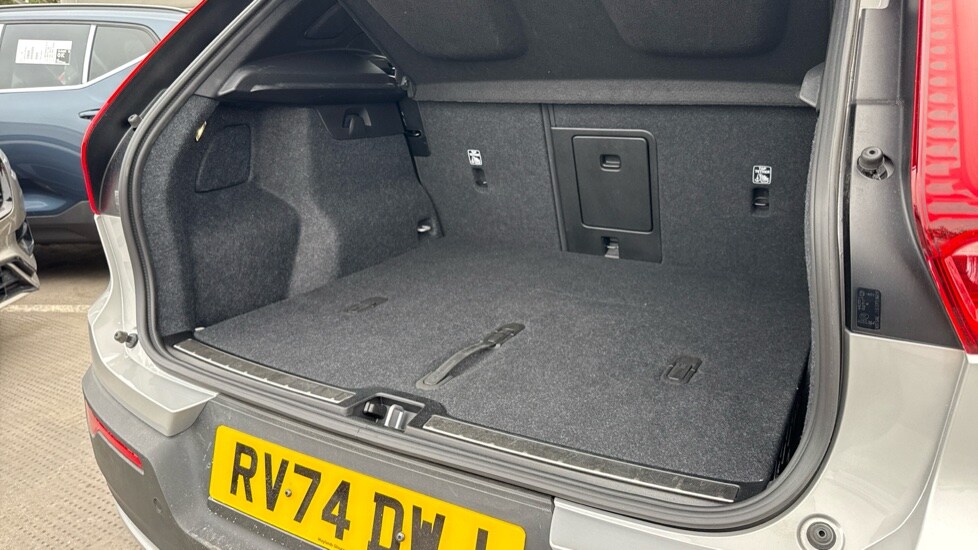 Used Volvo XC40 2025 for sale - 75796827: Photo 17