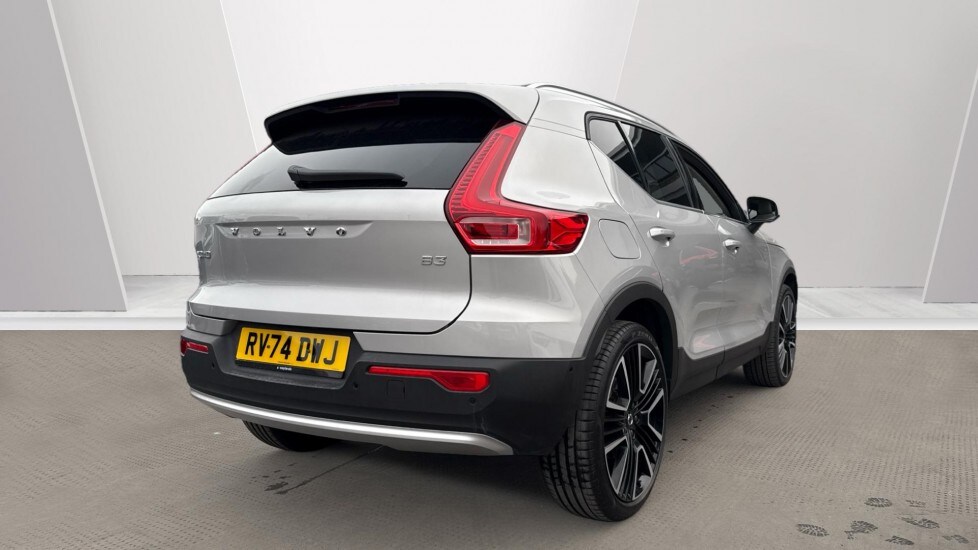 Used Volvo XC40 2025 for sale - 75796827: Photo 2