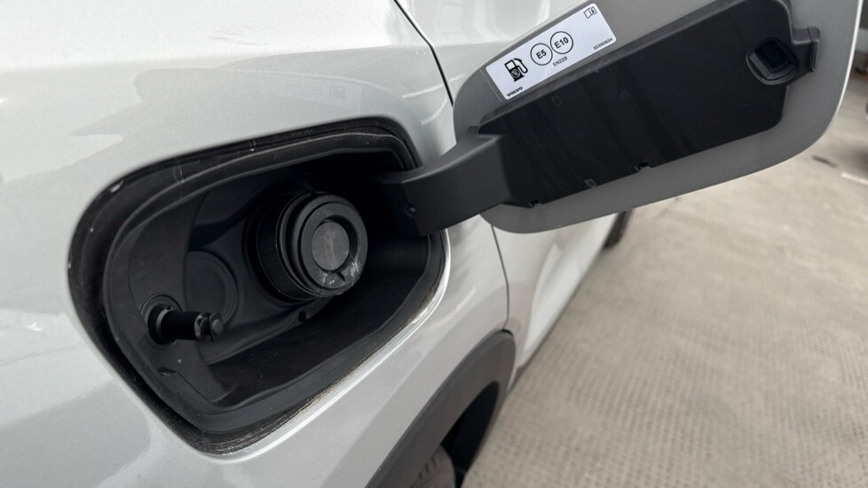 Used Volvo XC40 2025 for sale - 75796827: Photo 22